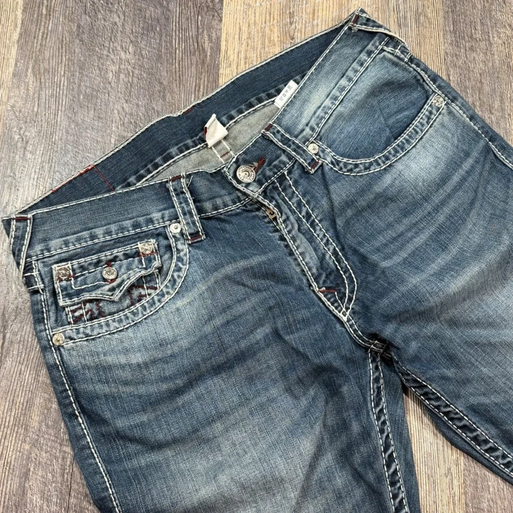 True Religion Slim Flap Pocket Big T Burgundy Stitch Jeans Mens 34x34 Blue Denim